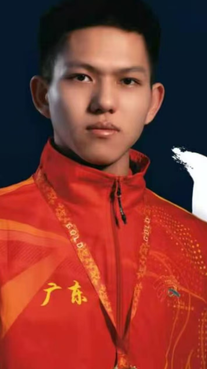 吴鸿宇2.jpg