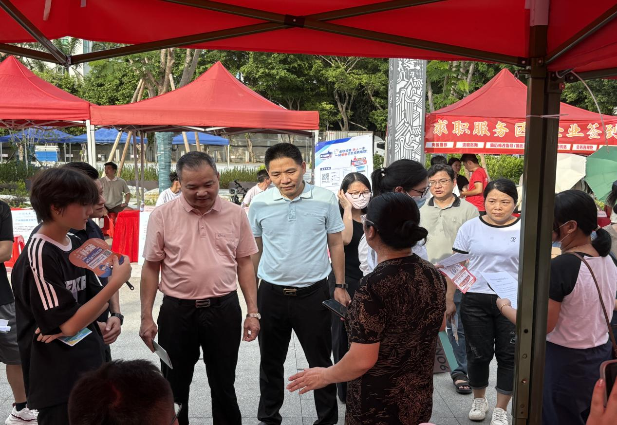 惠城镇乡村振兴人才驿站参加2025年 “职引未来，惠聚英才”招聘活动